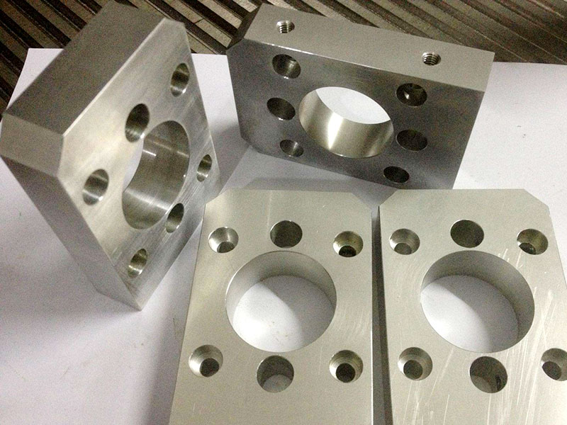 车床加工一刀多大尺寸?