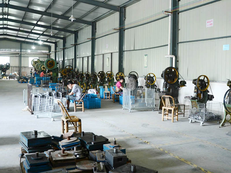 开一家五金加工厂需要哪些设备?