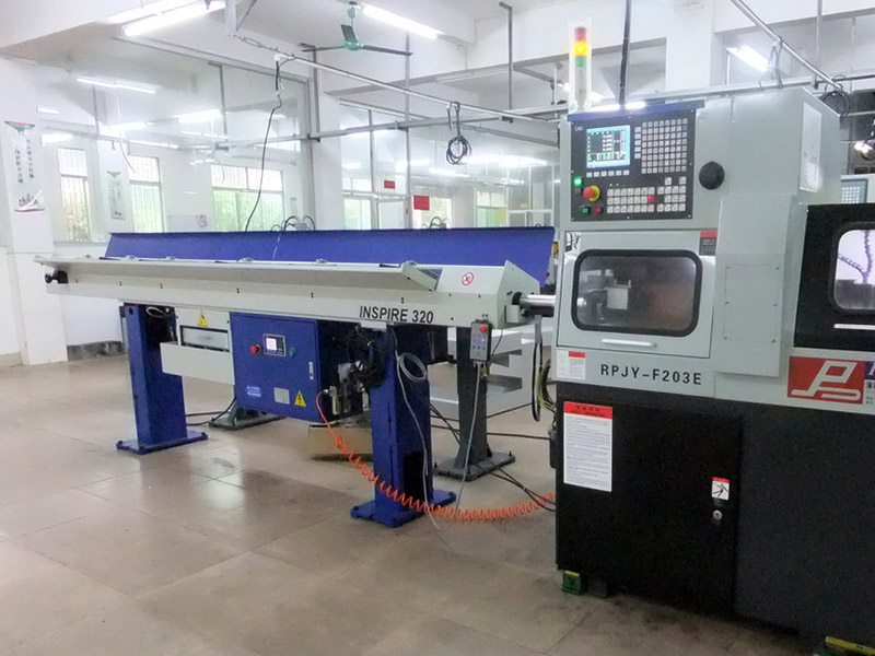 纵切车床为何适合加工细长零件?加工方法!